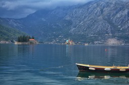 Виза в Черногорию, регистрация туристов и туристический сбор