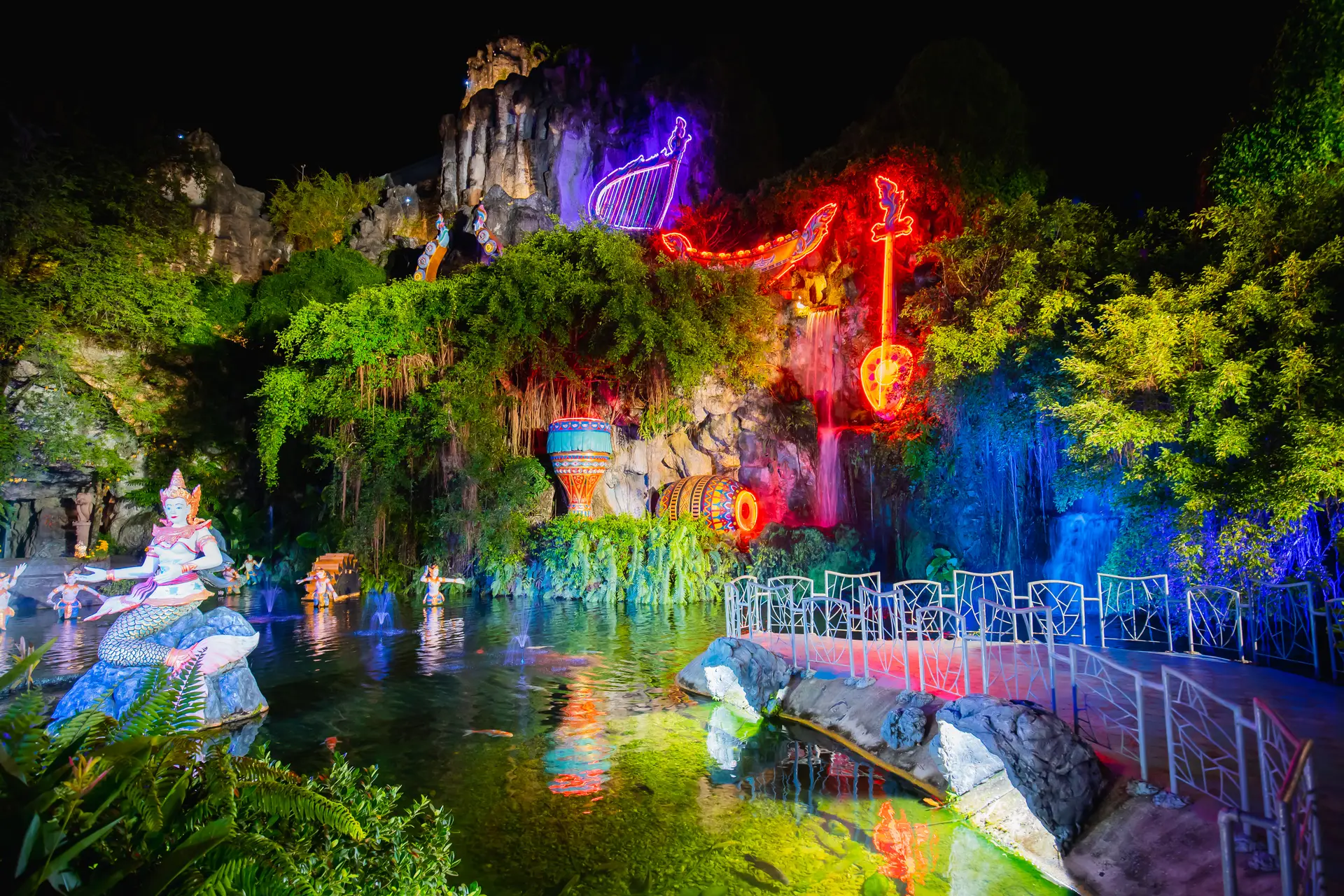 Phuket FantaSea — 2
