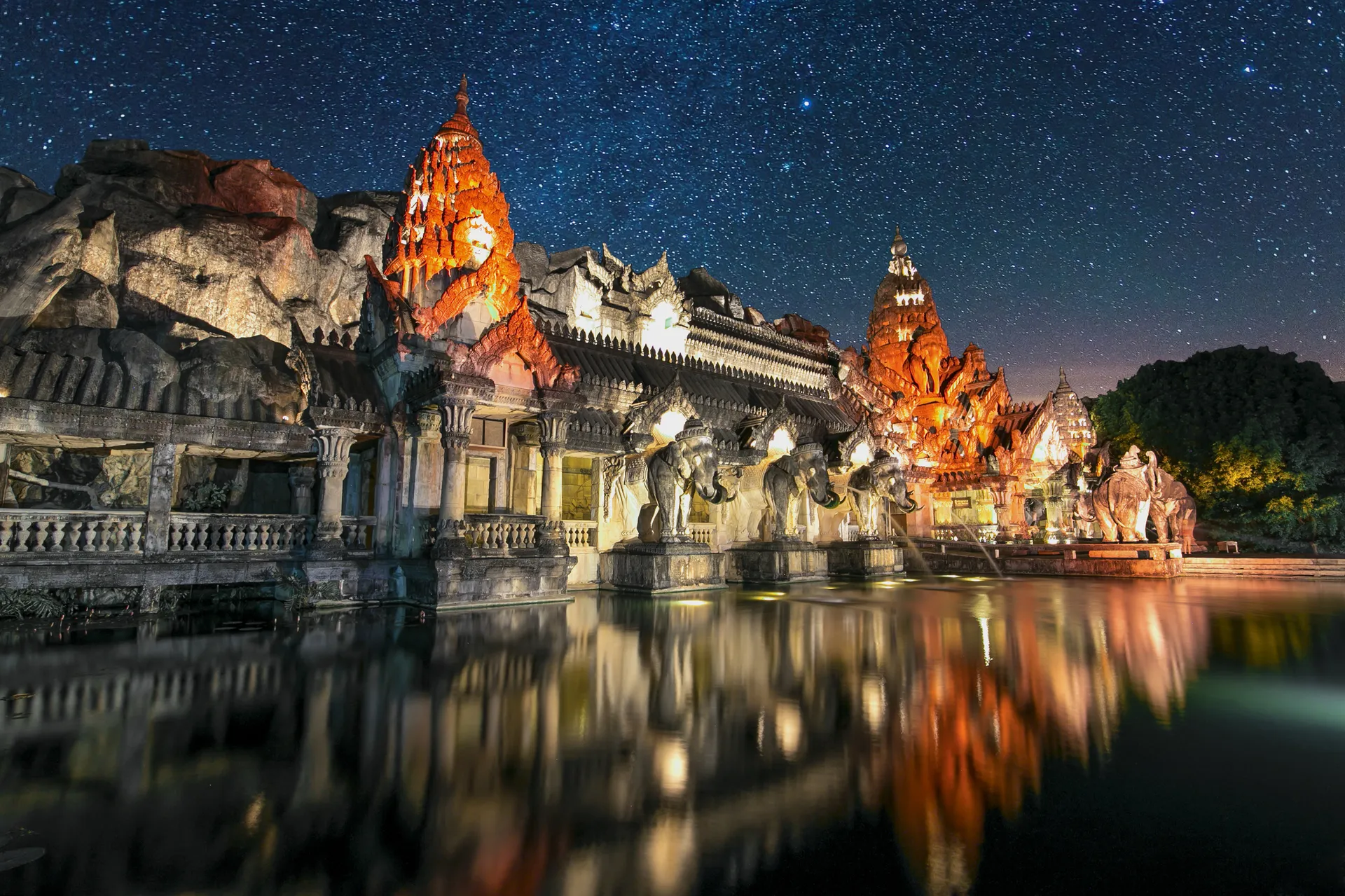 Phuket FantaSea — 11