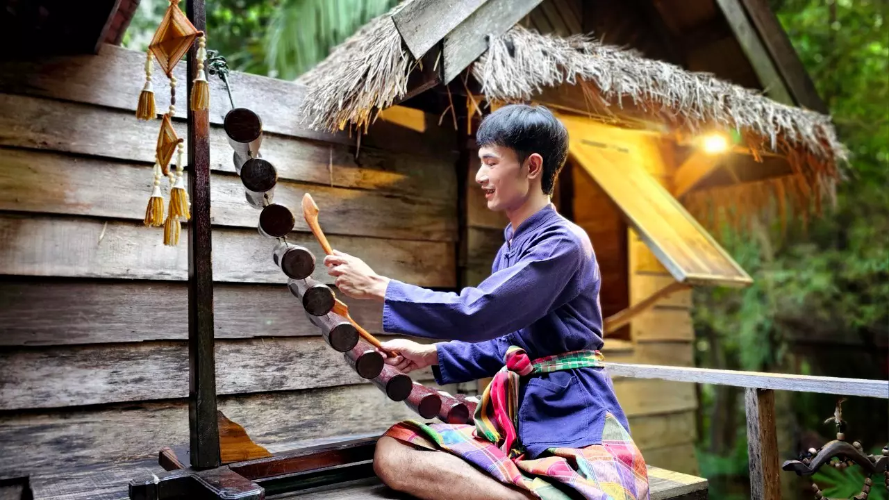 Siam Niramit — 9
