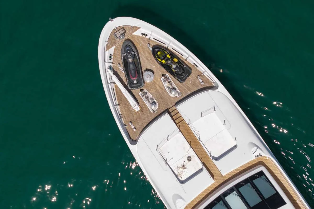 150ft Astondoa — 1