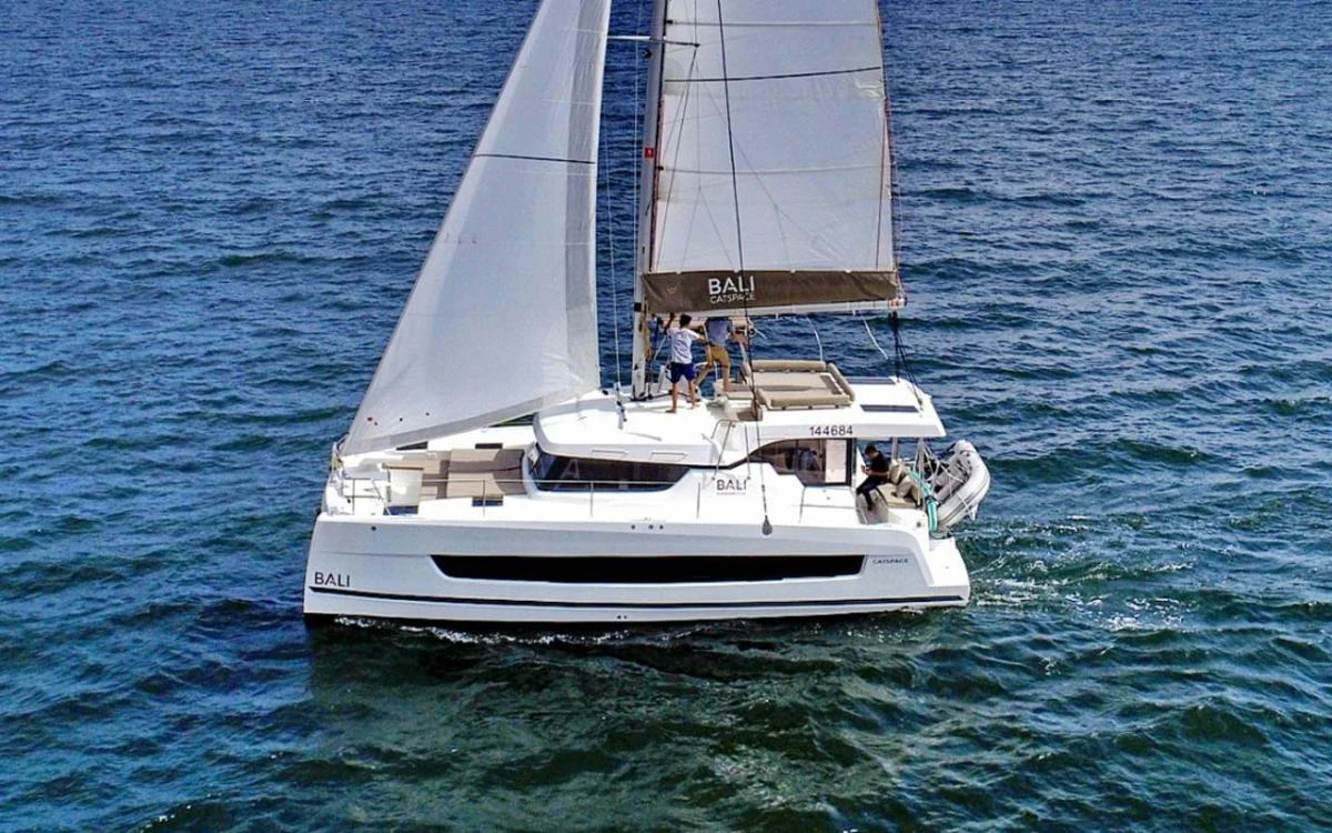 Bali Catamaran 40ft — 1