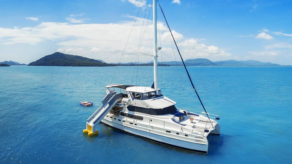 Catamaran 70ft — 2