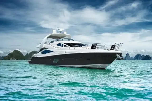 Boat trips and yacht rental
